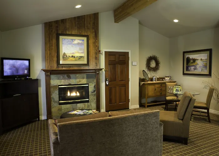 Pine Ridge Inn